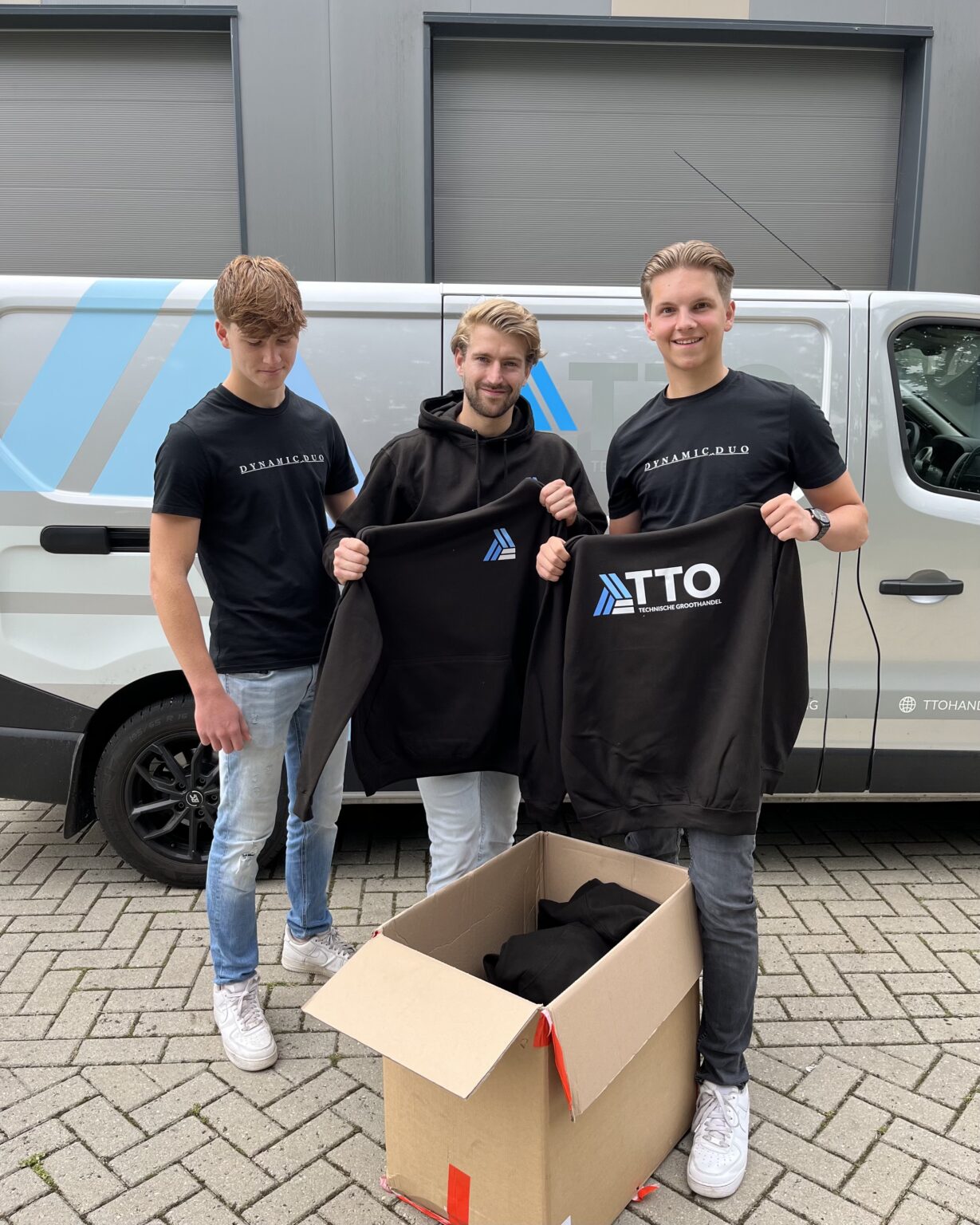 960A6B20-99B0-4941-ACD2-68A2869AEA88